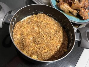 パン粉を最後にかけるイメージ